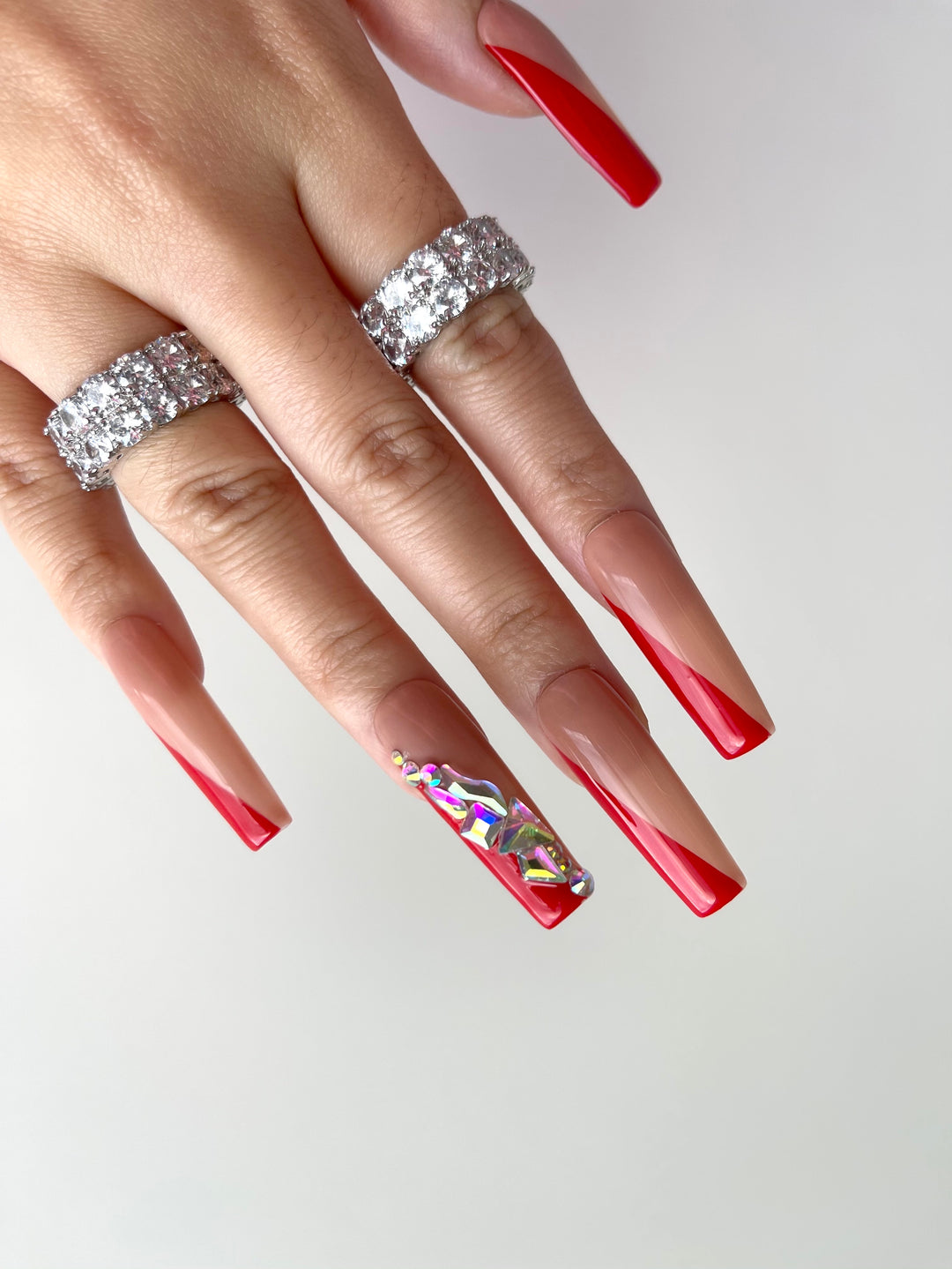 MTO - Diva | Nude Red Side Tips Jewel Nails