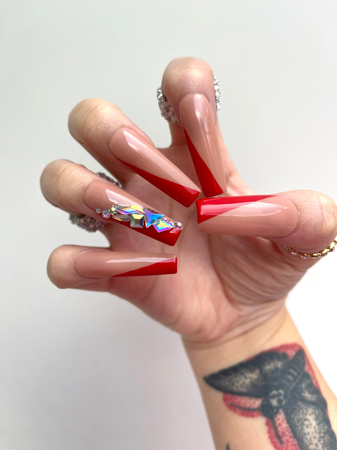 MTO - Diva | Nude Red Side Tips Jewel Nails