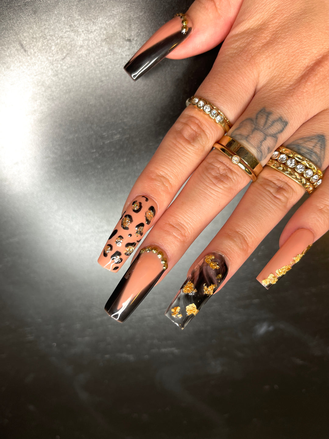MTO - Twisted Glam | Black v-tips with leopard prints gold